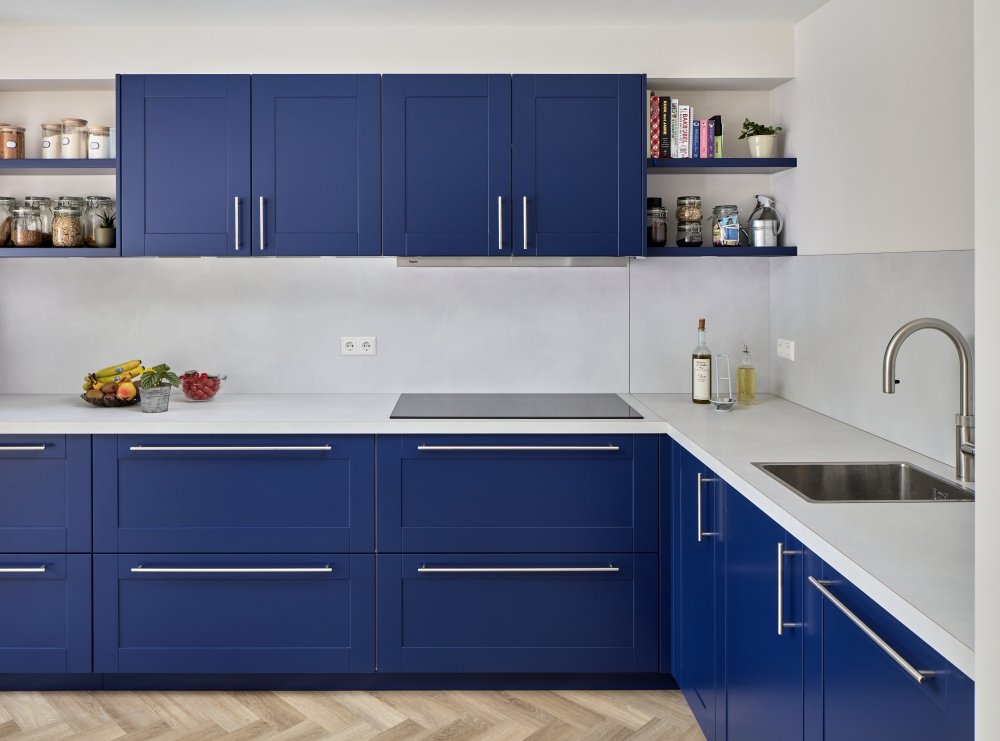 Projectfoto's van fris gekleurde maatwerk keuken